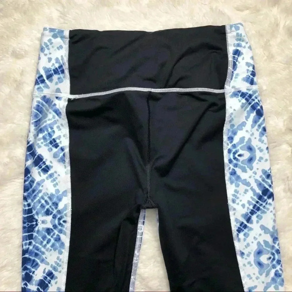 Victoria’s Secret Knockout Capri Crop  Leggings SM - Picture 14 of 16